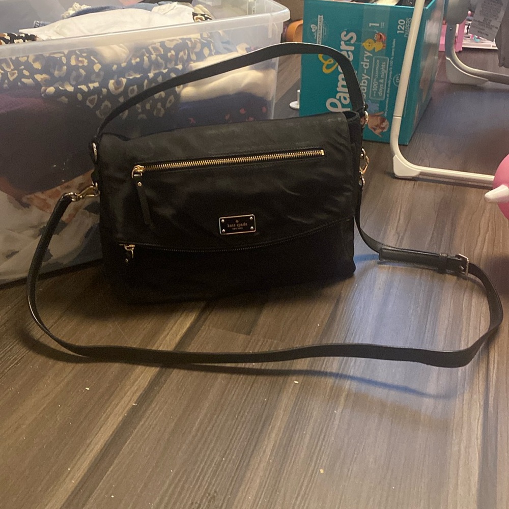 Kate spade cross body/shoulder nylon black medium size bag